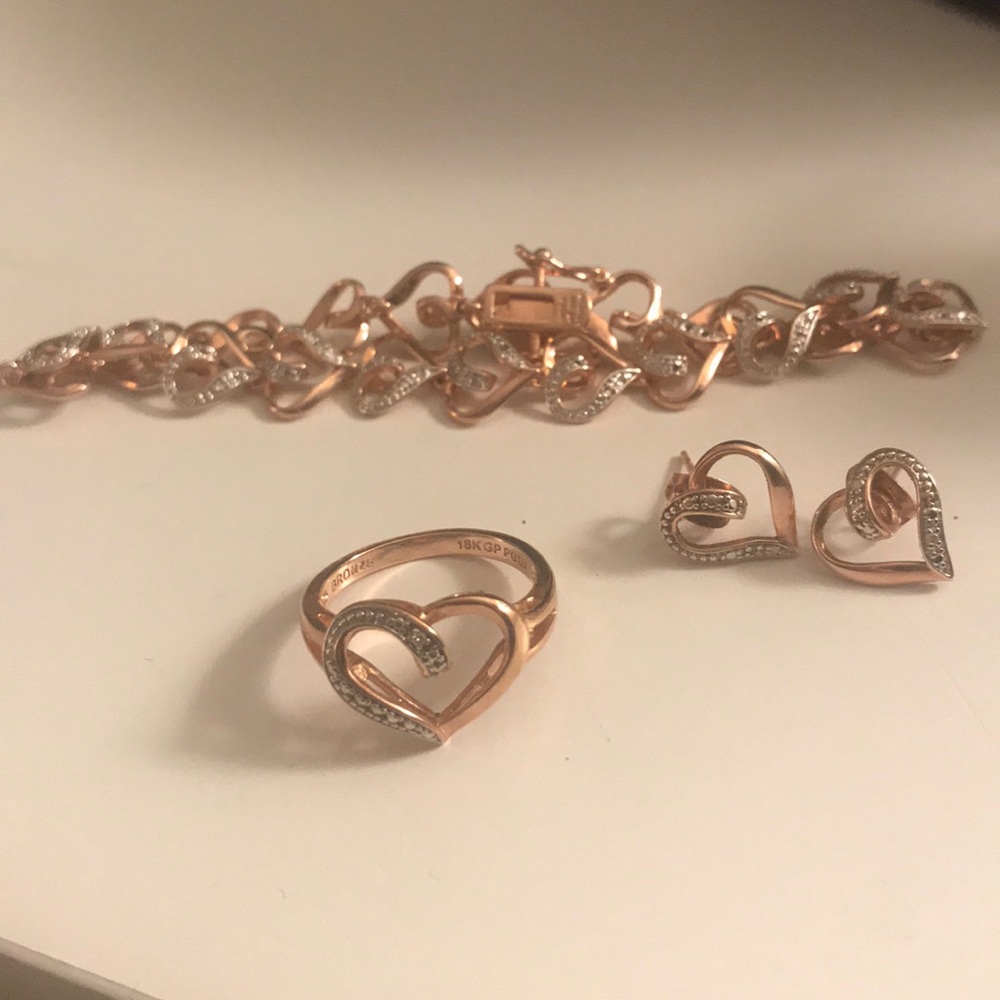 Heart shaped jewelry set